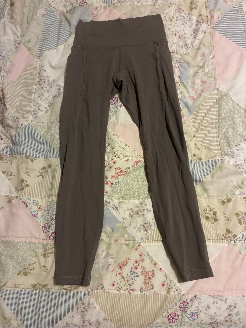 Kids High-Waist Leggings in Taupe